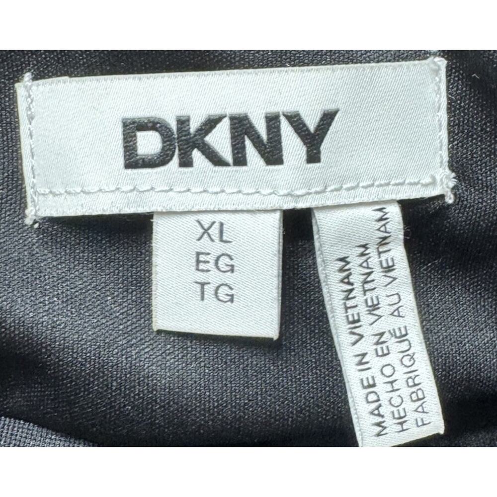 SOLD
SOLD
SD - Picture 11 of 13